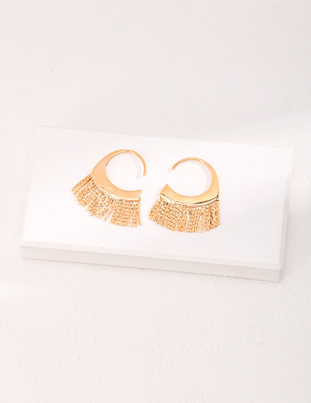 Curled and Wrinkled Pearl Earrings
