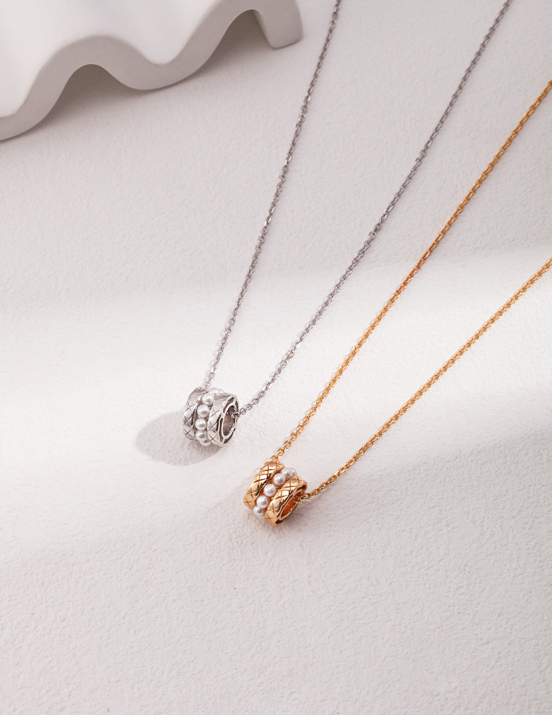 Pure silver pearl necklace