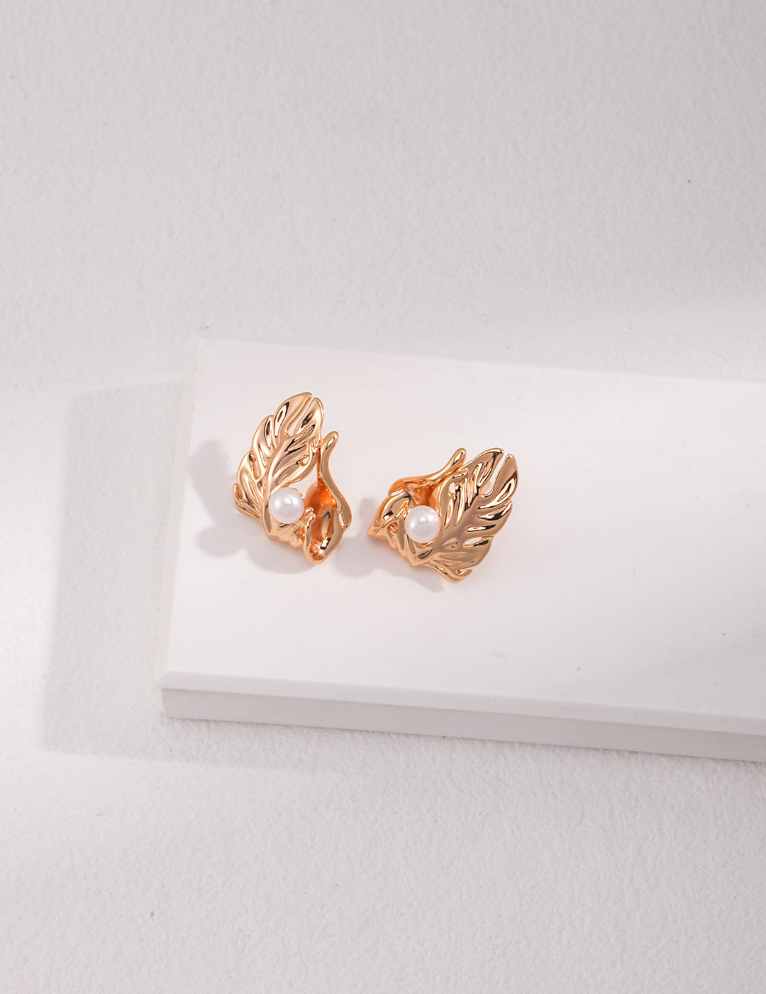 Pure silver pearl earrings