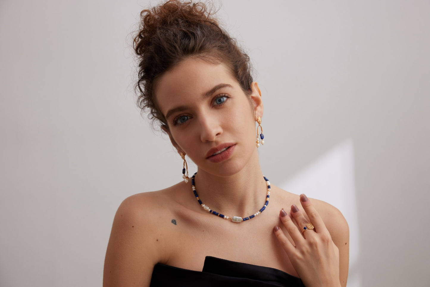 Blue Dongling jade and pearls Necklace