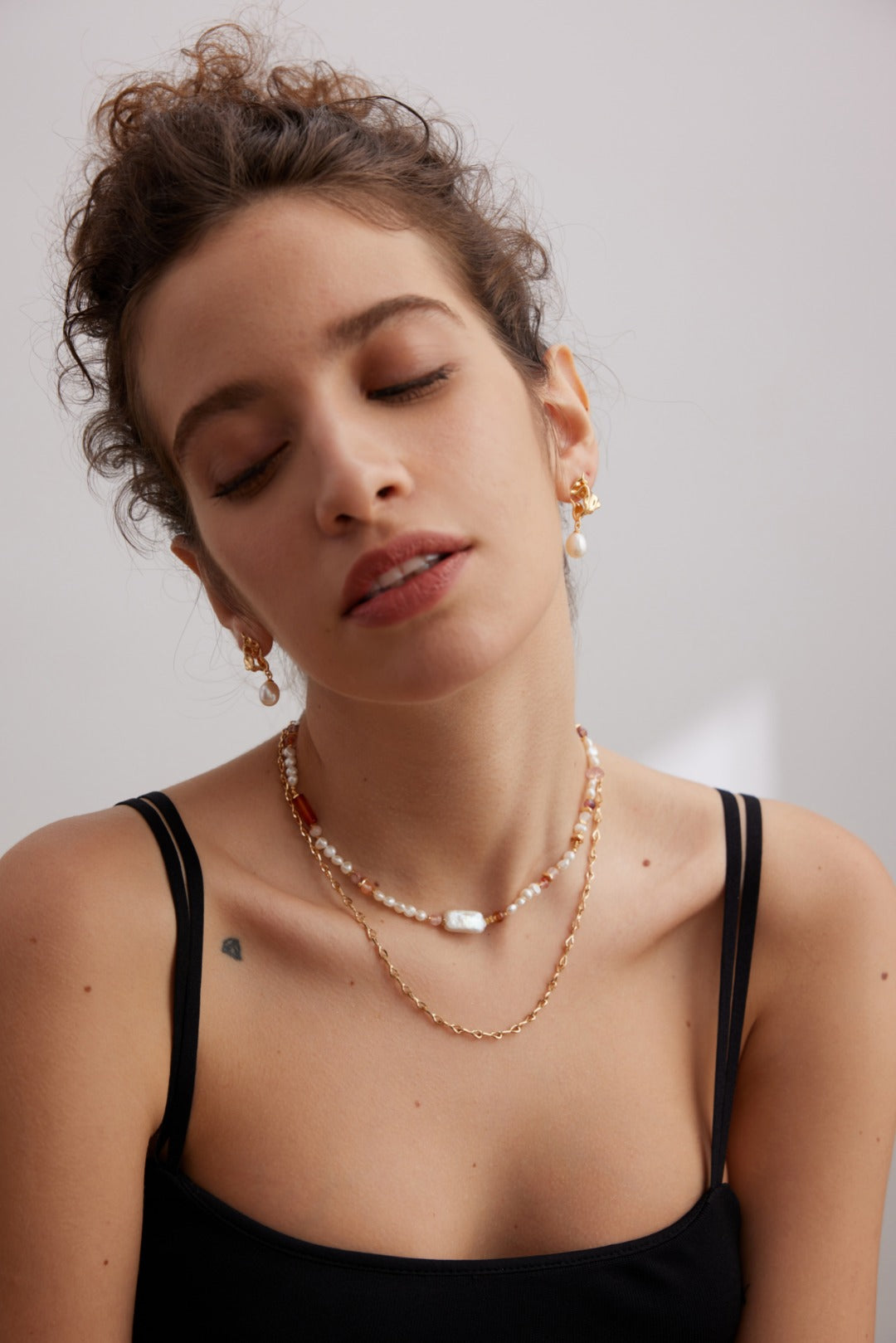 Pure silver strawberry crystal baroque pearl necklace