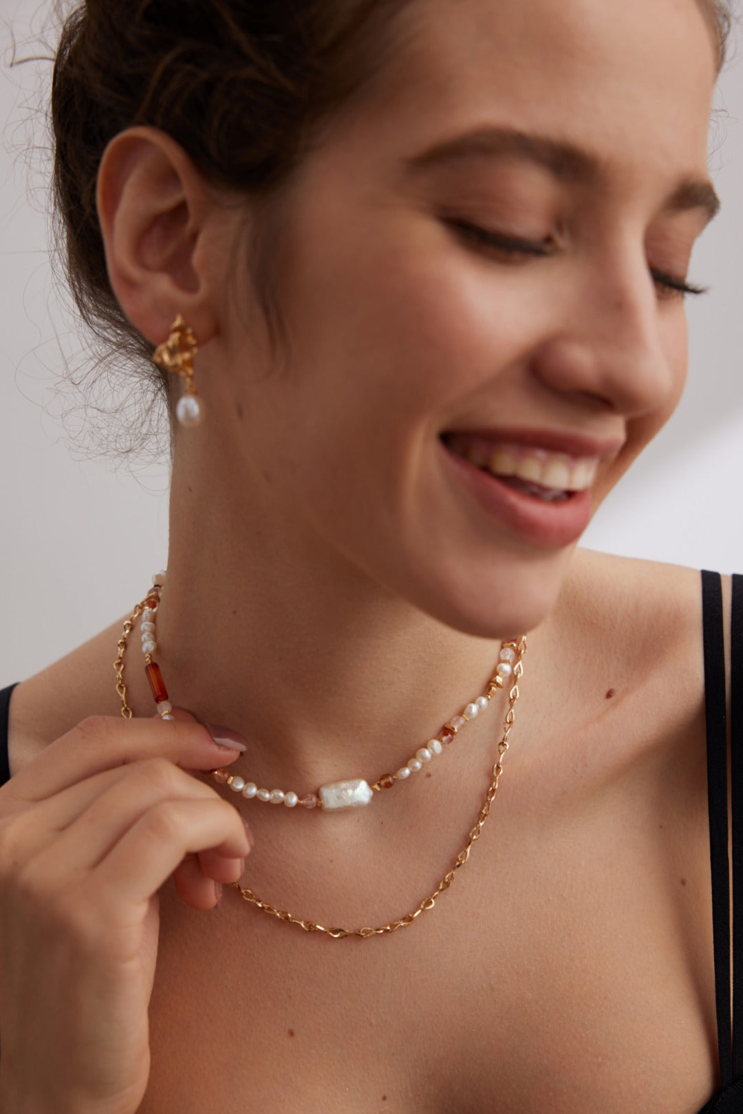 Pure silver strawberry crystal baroque pearl necklace