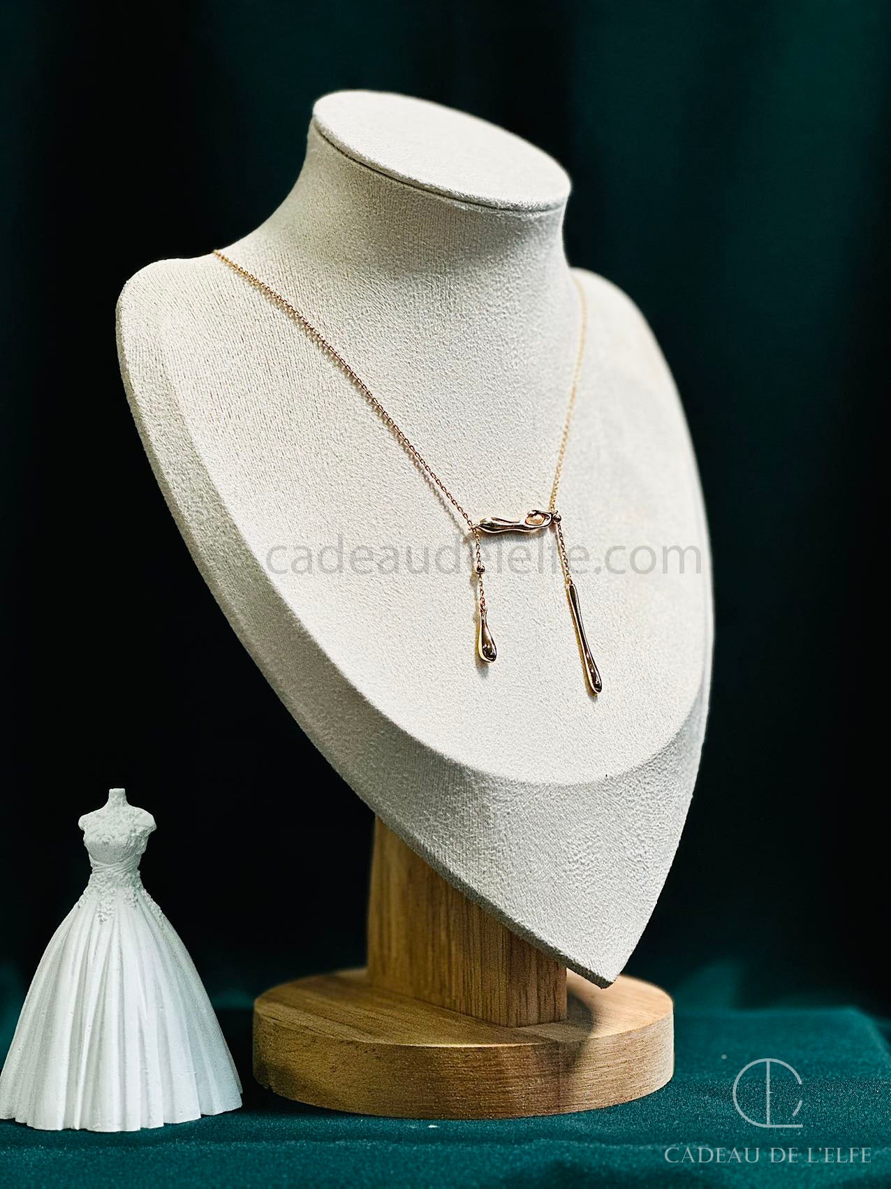 Water droplets silver necklace