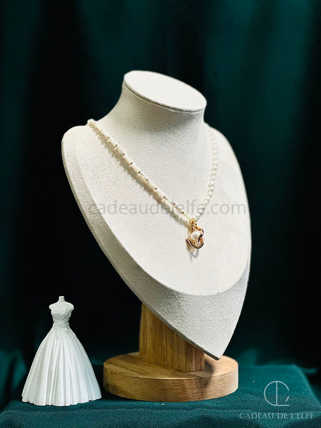 Orchid Bamboo Pearl Necklace