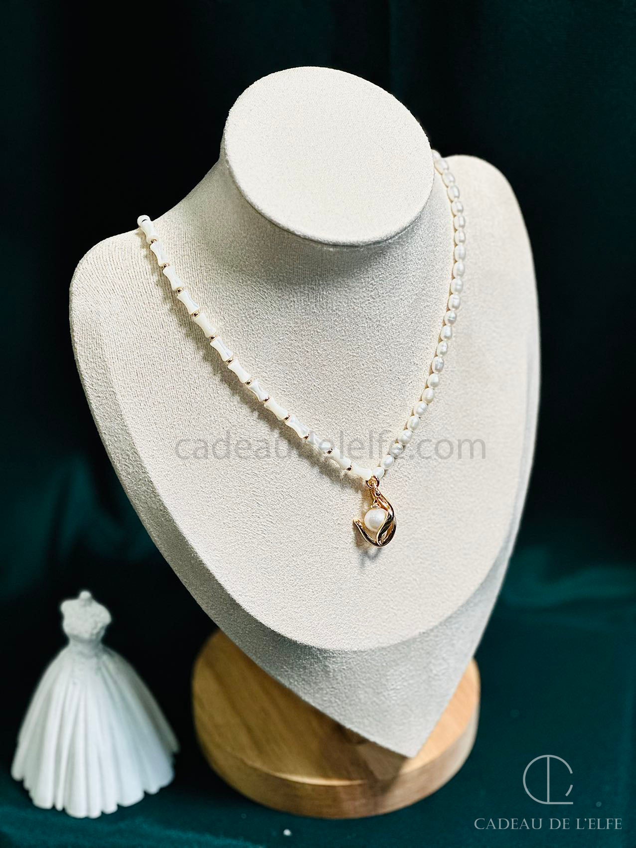 Orchid Bamboo Pearl Necklace